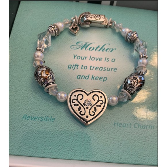 Mother Heart Pearl and Beads Reversible Heart -Clasp Bracelet - Picture 3 of 6